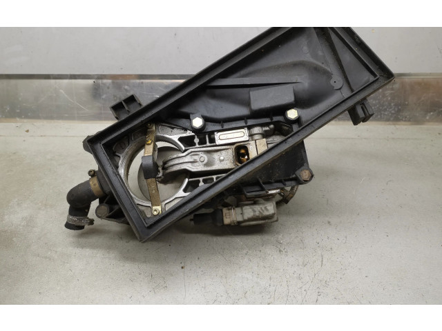 Vstřikovací lišta 0438121076, 051133353 Volkswagen PASSAT B3