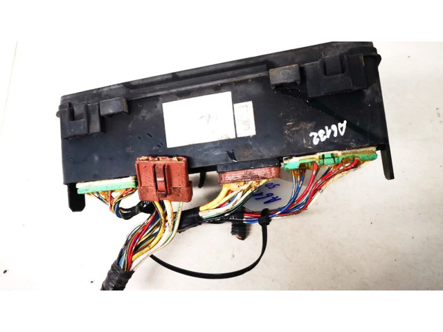   Pojistková skříňka    Acura MDX  2002