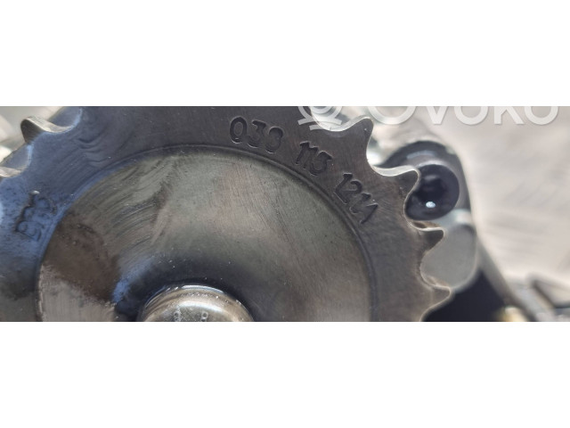 Масляный насос BKC 038115105C, D02813886 Volkswagen Jetta V