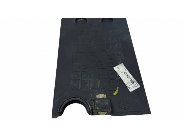 Крышка блока предохранителей 52027004, G4830071212 Jeep Renegade