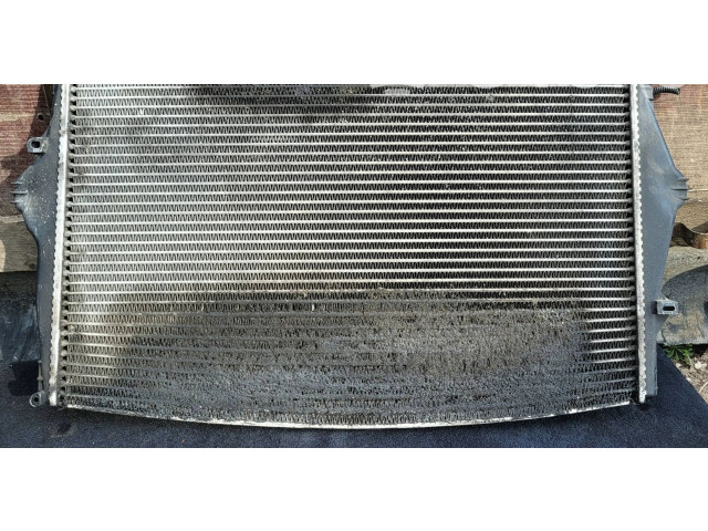 Интеркулер  8677288, 0403181CD7   Volvo S80 