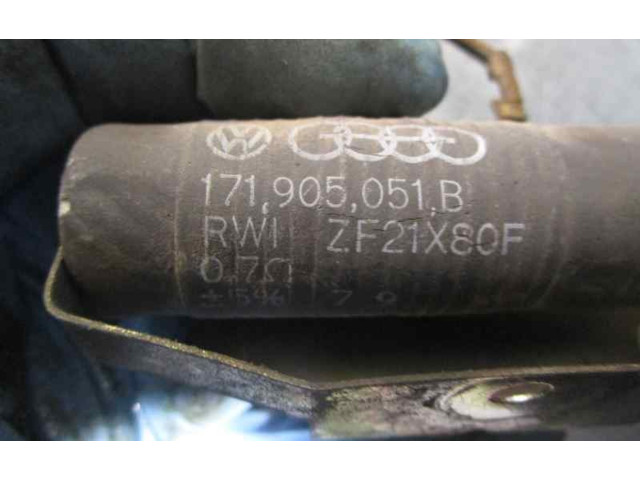 Вентилятор печки       Volkswagen Golf SportWagen