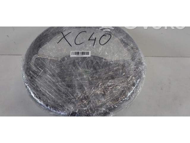 Руль Volvo XC40   -  года 32288650      