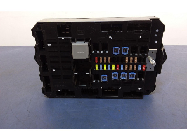 Блок предохранителей 8X2T-14B476-AD Jaguar XF X250