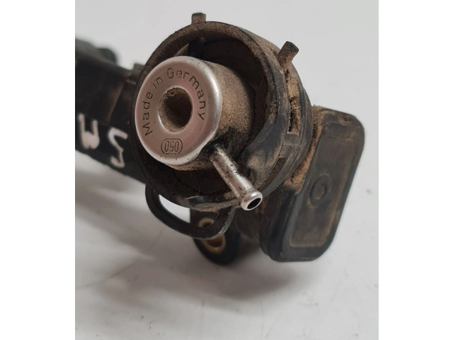 Топливная рампа A1600700295, 085311AC Smart ForTwo I для двигателя R1600101205