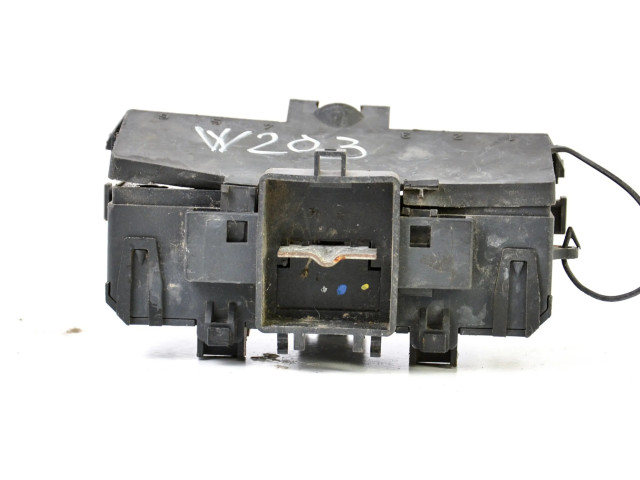 Pojistková skříňka A2035450803, 2035450803 Mercedes-Benz C W203 2000