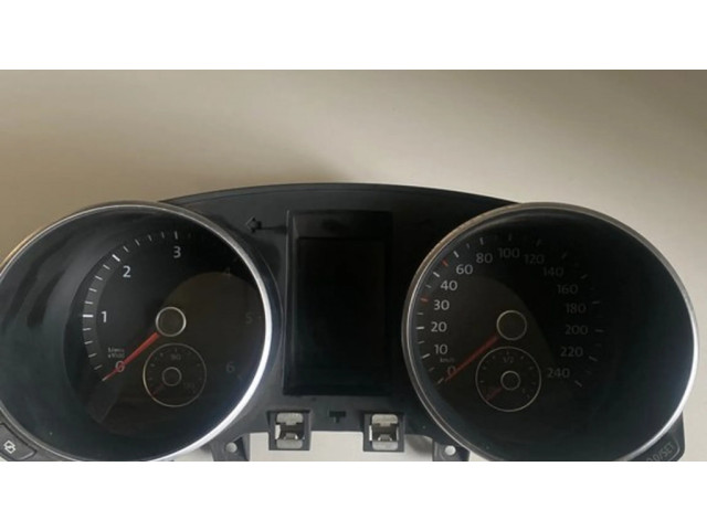 Панель приборов 5K0920871A, 1019017280 Volkswagen Golf VI