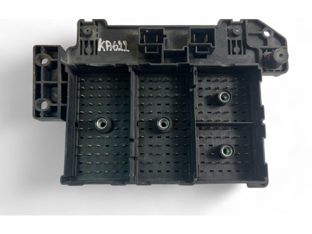 Pojistková skříňka 15328842 Nissan Quest 1998