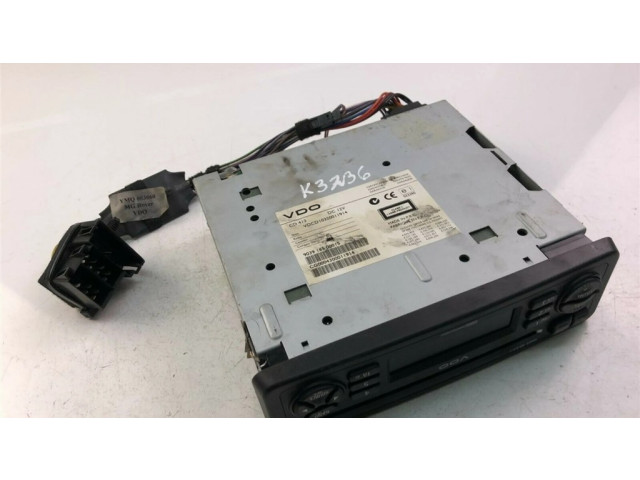 Радио/ проигрыватель CD/DVD / навигация