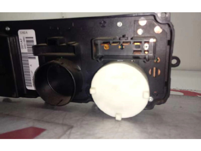 Zpětné zrcátko  Chrysler Voyager   05005001AF  