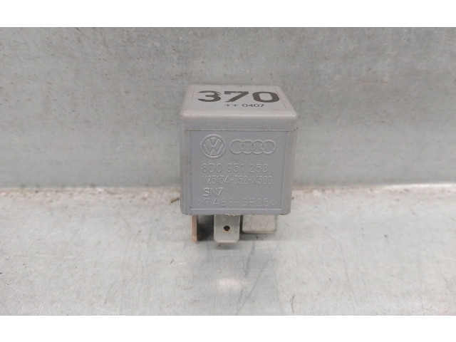 Pojistková skříňka 8D0951253 Audi A6 S6 C6 4F 2004