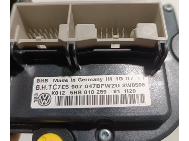 Блок управления климат-контролем 7E5907047, 5HB010259   Volkswagen Transporter  Caravelle T5