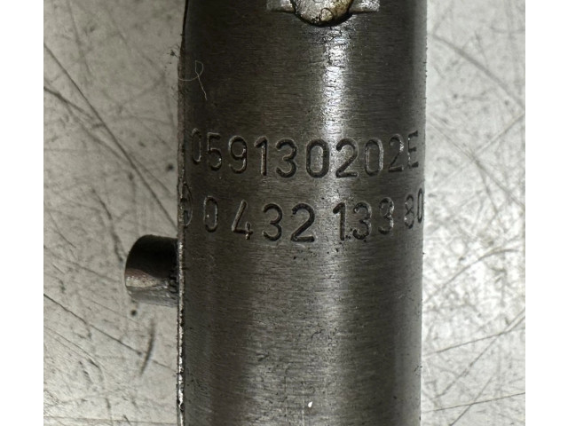 Форсунка 059130202E, 0432133803    Audi A6 S6 C5 4B  AKE 