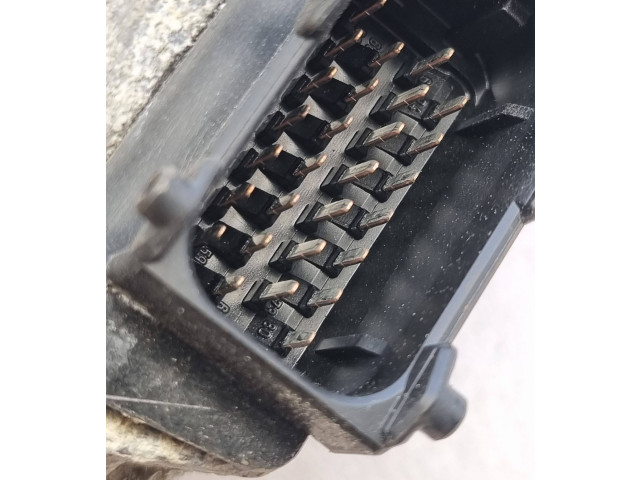 Řídící jednotka 038906013AN, 28SA4768 Volkswagen Caddy 1999