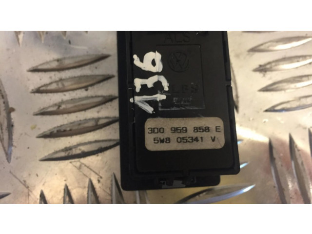 Включатель электрических окон