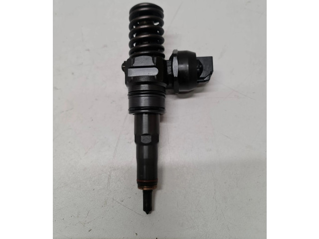 Vstřikovač 038130073BN, 038130073BL   Volkswagen Caddy    BLS 