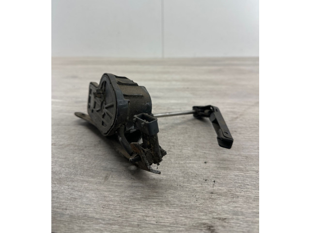 Моторчик стеклоочистителя Saab 9-5