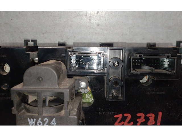 Модуль блока управления кондиционером 30710682, 8682734 Volvo XC90