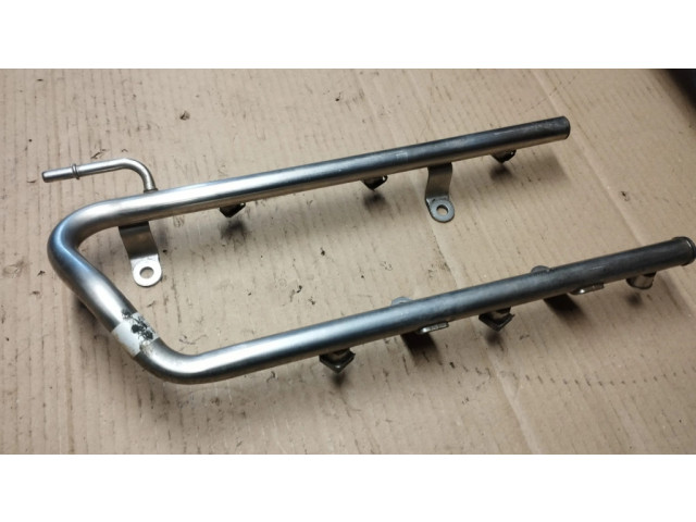 Vstřikovací lišta Chrysler Town & Country V pro benzínový motor 4.0