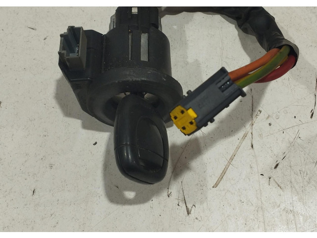 Комплект блоков управления 8200473744, 8200473744 Renault Clio III