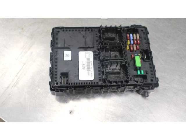 Блок предохранителей F005V03617 Ford Transit - Tourneo Connect