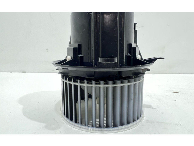 Вентилятор печки       Renault Twingo II