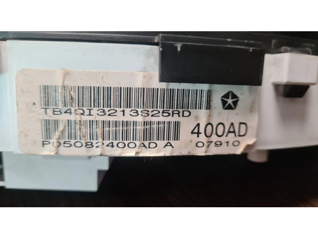 Přístrojová deska Dodge Grand Caravan 2006 P05082400ADA