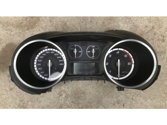 Панель приборов 50516478 Alfa Romeo Giulietta