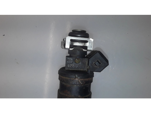 Vstřikovač 0280150441, 077133551G Audi A8 S8 D2 4D pro benzínový motor 4.2