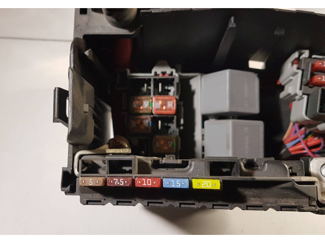 Блок предохранителей  6G9T14A067CA, 6G9T14A390AK   Volvo V70    