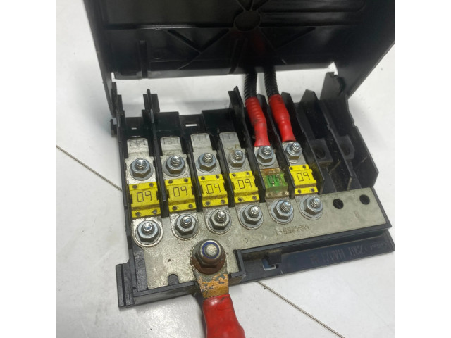 Блок предохранителей 5607001240, T11300415222748   Ford Fusion    