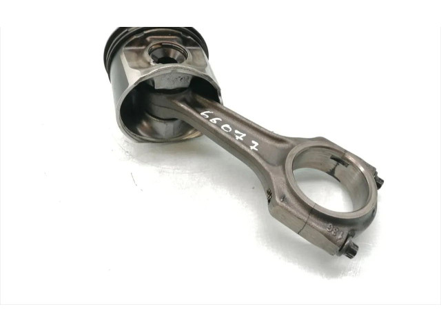  Поршень с шатуном    Jeep Grand Cherokee (WJ)  