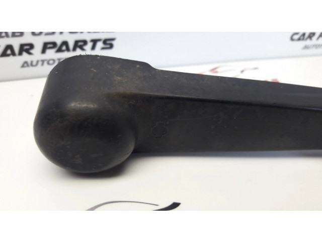 Ножка стеклоочистителей лобового стекла