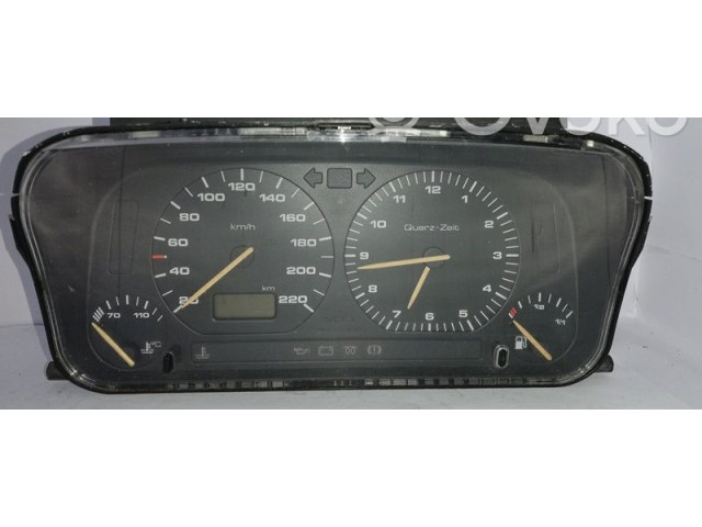Панель приборов 87001262, 89652469   Volkswagen Golf III       