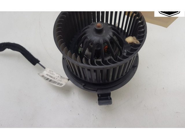 Вентилятор печки    272106020R, 272106020R   Dacia Duster