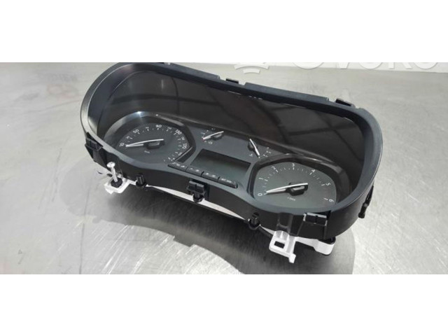 Přístrojová deska Peugeot Expert 2020 9831168780