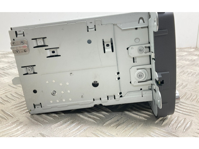 Радио/ проигрыватель CD/DVD / навигация 1K0035186AN Volkswagen Jetta VI CAYC