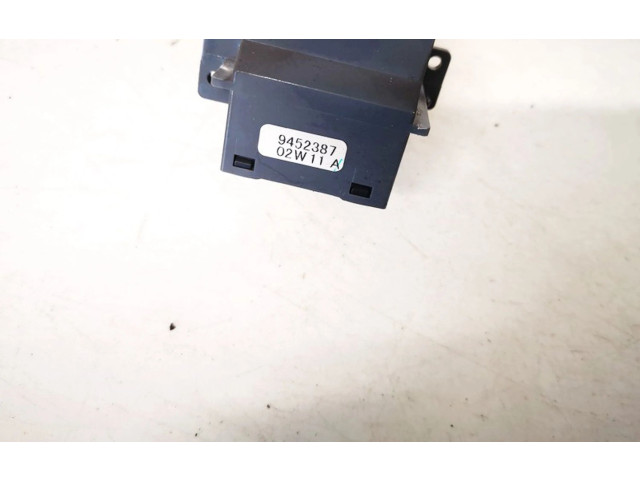 Ручка стеклоочистителей 9452387   Volvo S80