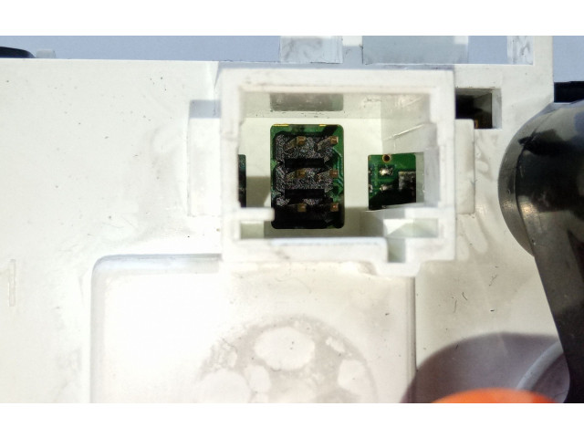 Блок управления климат-контролем 96722483ZD   Peugeot 2008 I