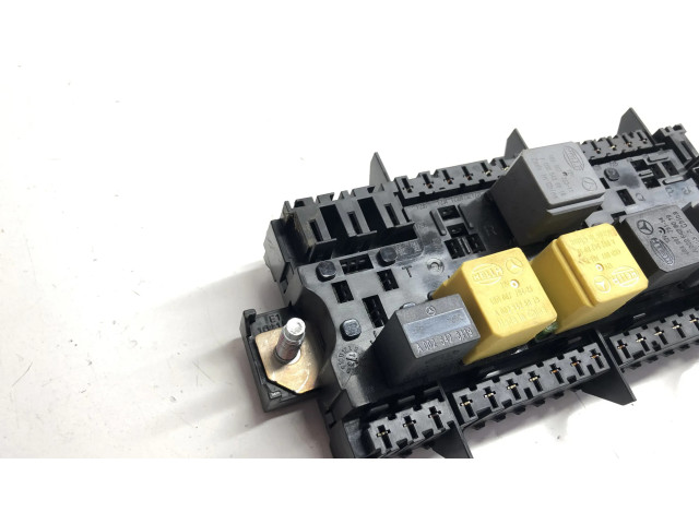 Pojistková skříňka 2469060093 Mercedes-Benz A W176 2013