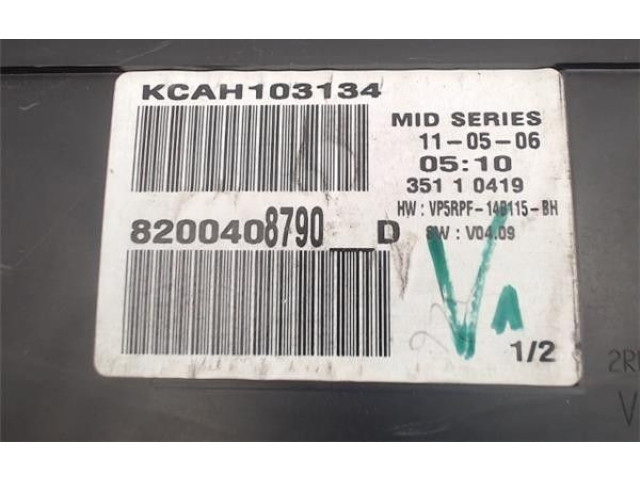 Přístrojová deska  Renault Megane II 2006 8200408790D  