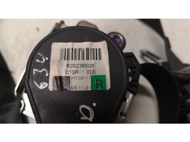 Передний ремень безопасности