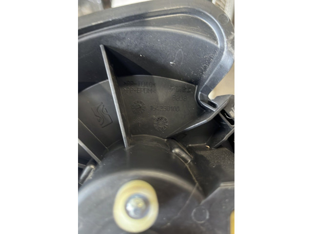 Вентилятор печки 164230100, B318 Fiat Grande Punto