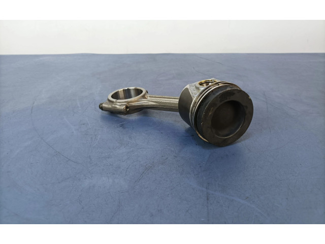  Поршень DFGA   Volkswagen PASSAT B8  