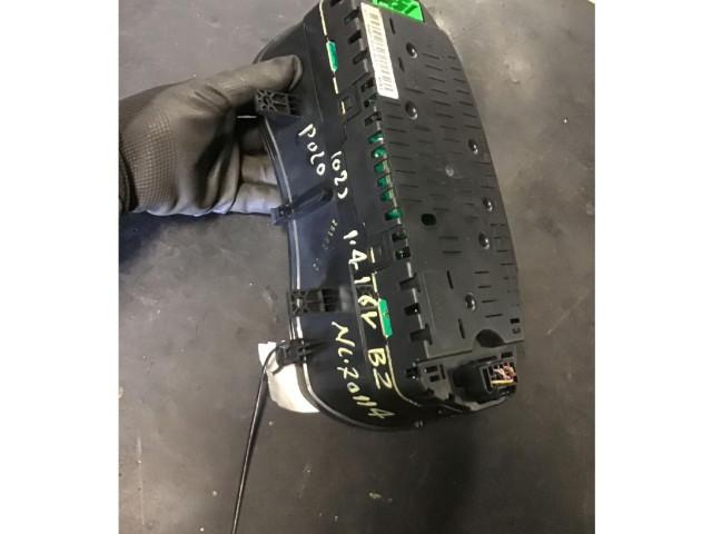 Přístrojová deska Volkswagen Polo IV 9N3 2001 6Q0920800