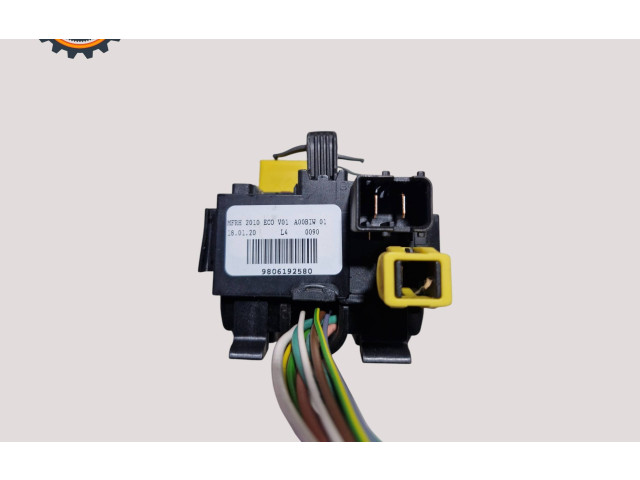 Pojistková skříňka 9806192580, R8010EC0001 Toyota Proace 2019