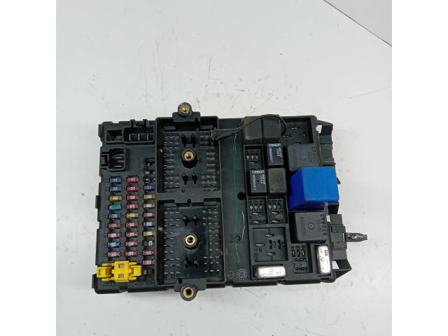 Блок предохранителей 56038406AJ   Jeep Grand Cherokee (WJ)    