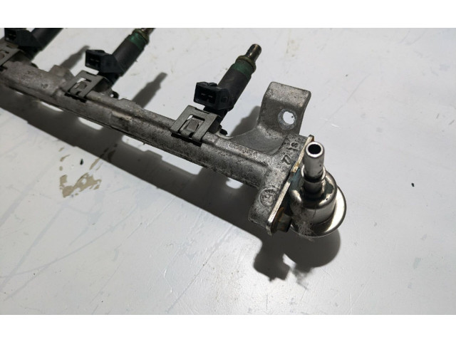 Vstřikovací lišta 2N1U9D280AB Mazda 2