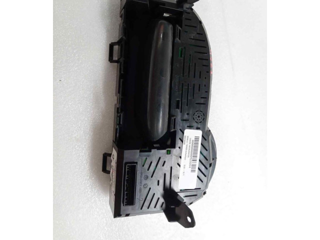 Панель приборов 8200725330 Renault Twingo II