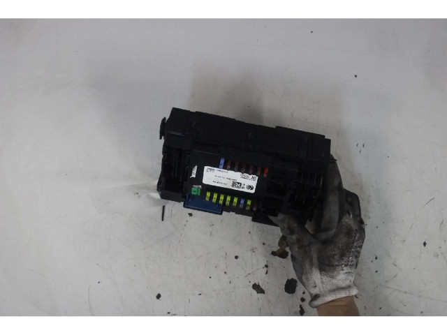 Блок предохранителей    Jeep Renegade    